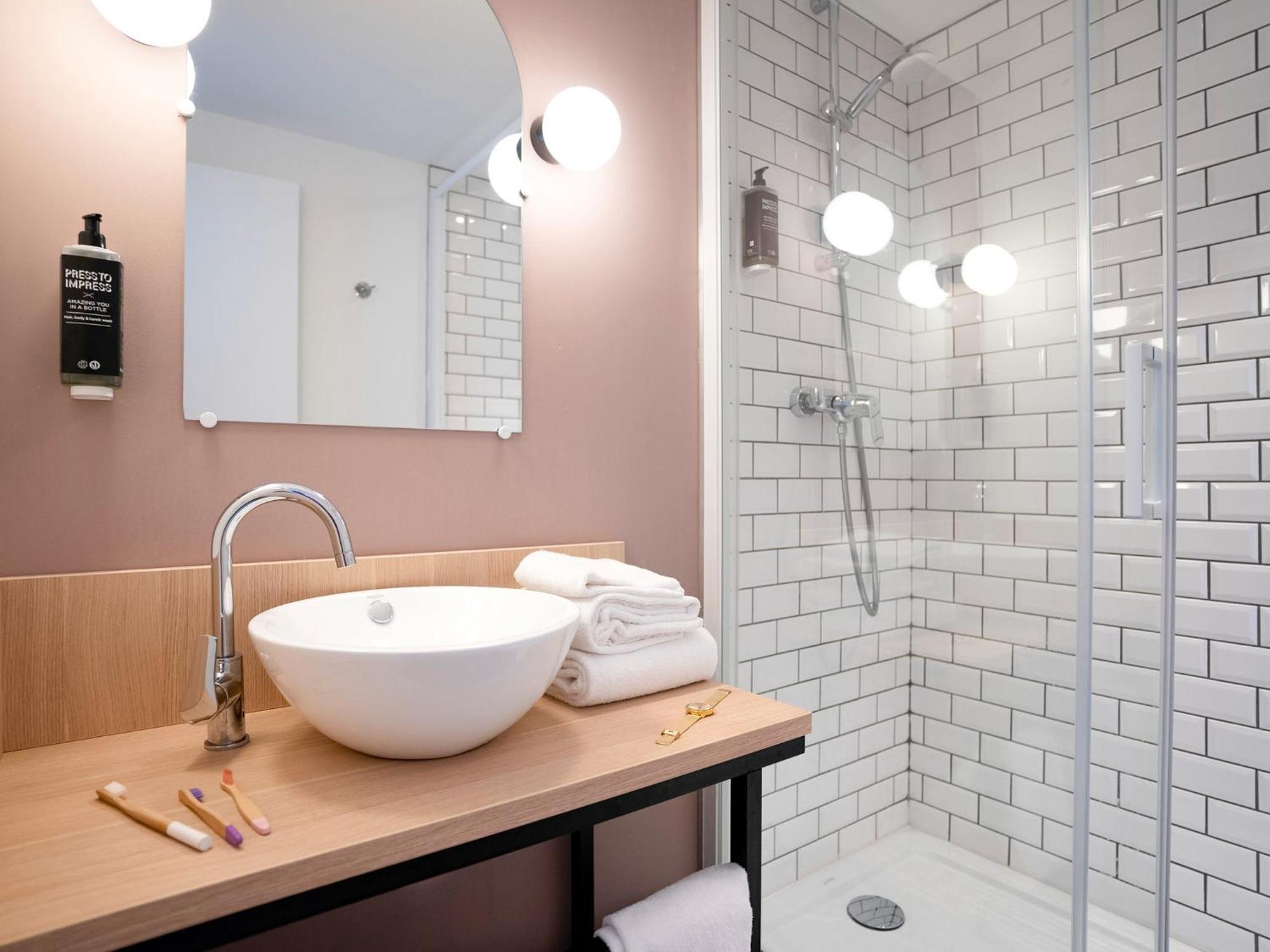 Ibis Styles Lille En Ferrain Hotel 4*
